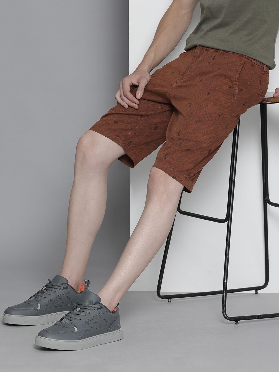 The Indian Garage Co Men Slim Fit Printed Mid-Rise Shorts