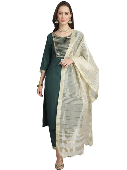 KLOSIA Women Embroidery Kurta and Pant Set