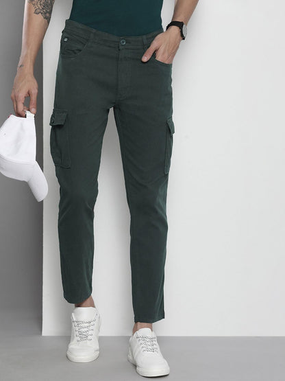 The Indian Garage Co Men Slim Fit Solid Mid-Rise Stretchable Cargos Jungle Green