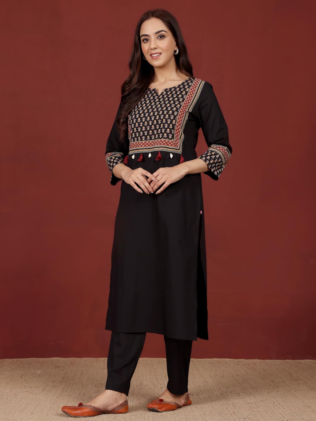 Varanga Women Jaipuri Ethnic Printed Yoke Straight Kurta Black