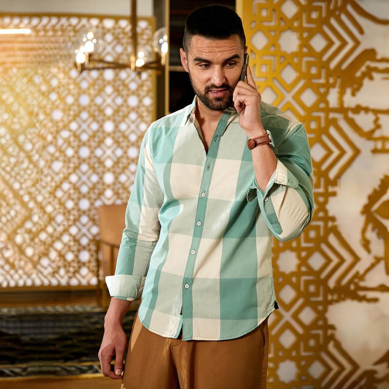 Campus Sutra Mens White & Sage Green Buffalo Check Button Up Regular Fit Shirt for Casual Wear | Cotton Shirt Crafted with Regu