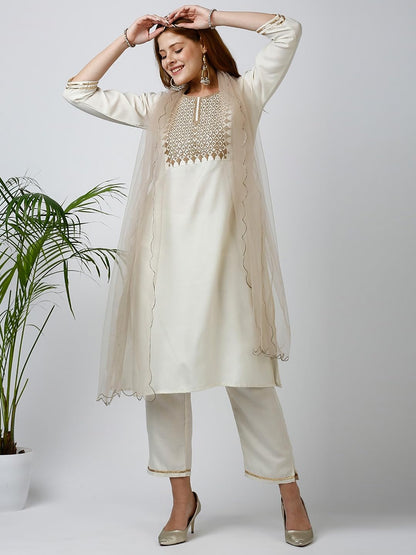 Gufrina WomenS Cotton Blend Kurta Pant With Round Neck 3/4Th Sleeves Solid Pattern Embroidery Work Regular Fit And Calf Length