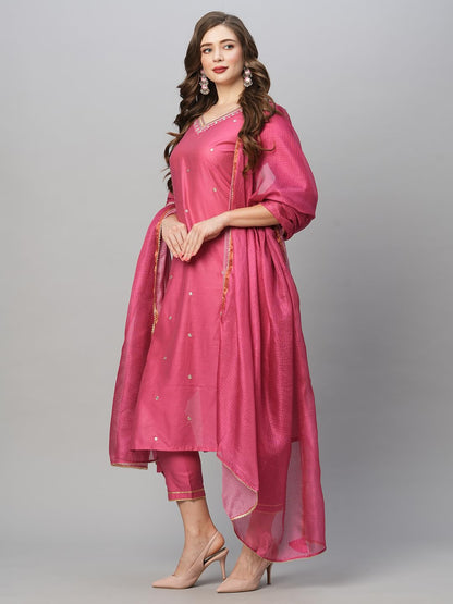 GoSriKi Womens Cotton Blend Floral Straight Kurta with Pant & Dupatta (BAGICHA-Rani-FNW-GS_Pink_Large)