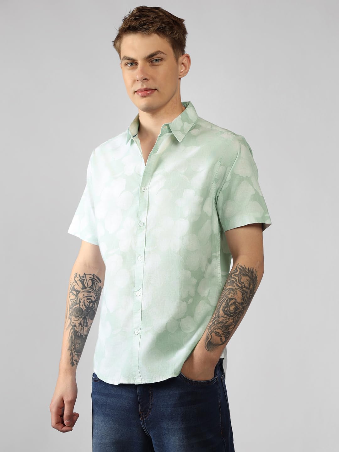 Dennis Lingo MenS| Green| Half Sleeve| Spread Collar| Printed| Relaxed Fit| Casual Shirt