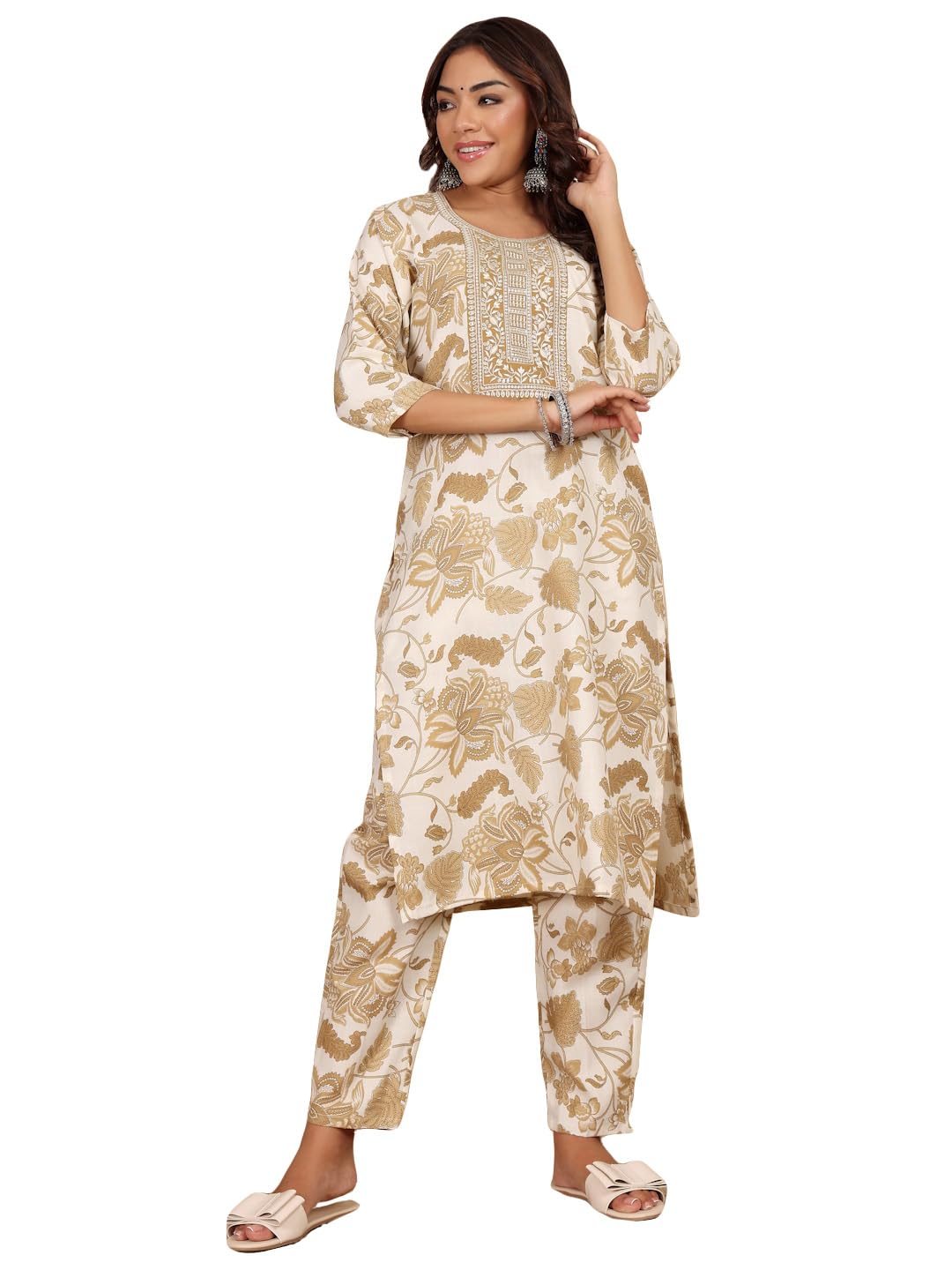 Varanga Women Round Neck Bold Print Co Ord Set