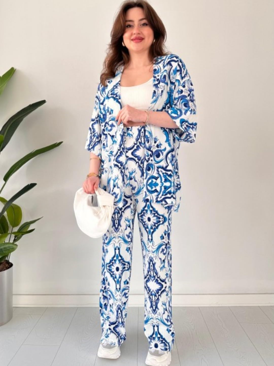 Gufrina WomenS Co-Ords Set - Blue And White Baroque Print Shirt Collar Button-Down Top And Wide-Leg Pants, Rayon Fabric (Sky Bl
