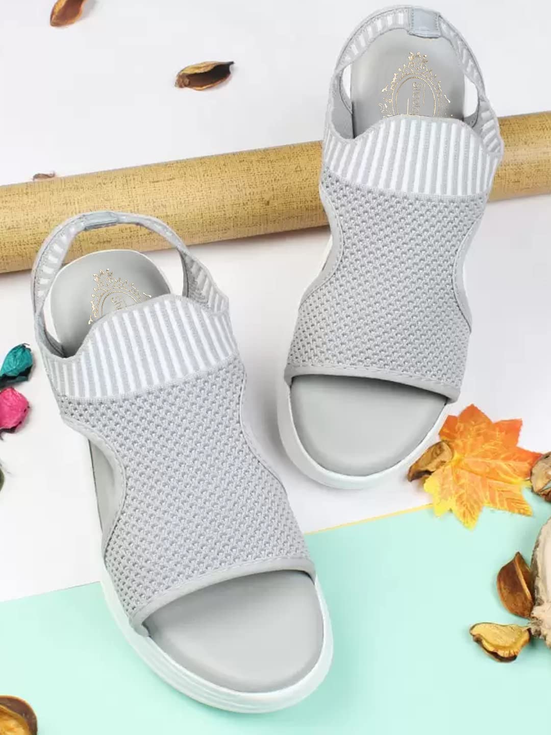 Shoetopia Lightweight Comfortable Trendy Flatforms Grey Sandals For Women & Girls