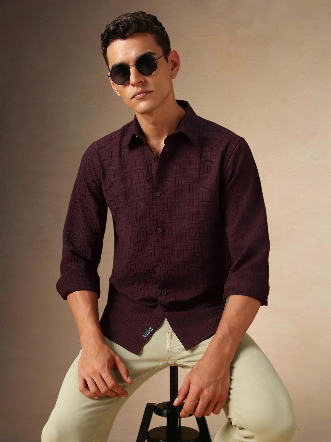 Dennis Lingo Men Textured Cotton Poly Regular Fit Full Sleeves Shirts Maroon