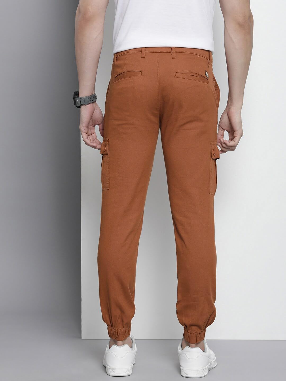 The Indian Garage Co Men Slim Fit Solid Mid-Rise Stretchable Cuffed Cargos