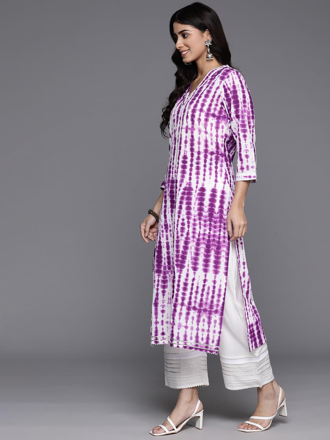 Varanga Women Purple and White Gota Embellished Straight Kurta
