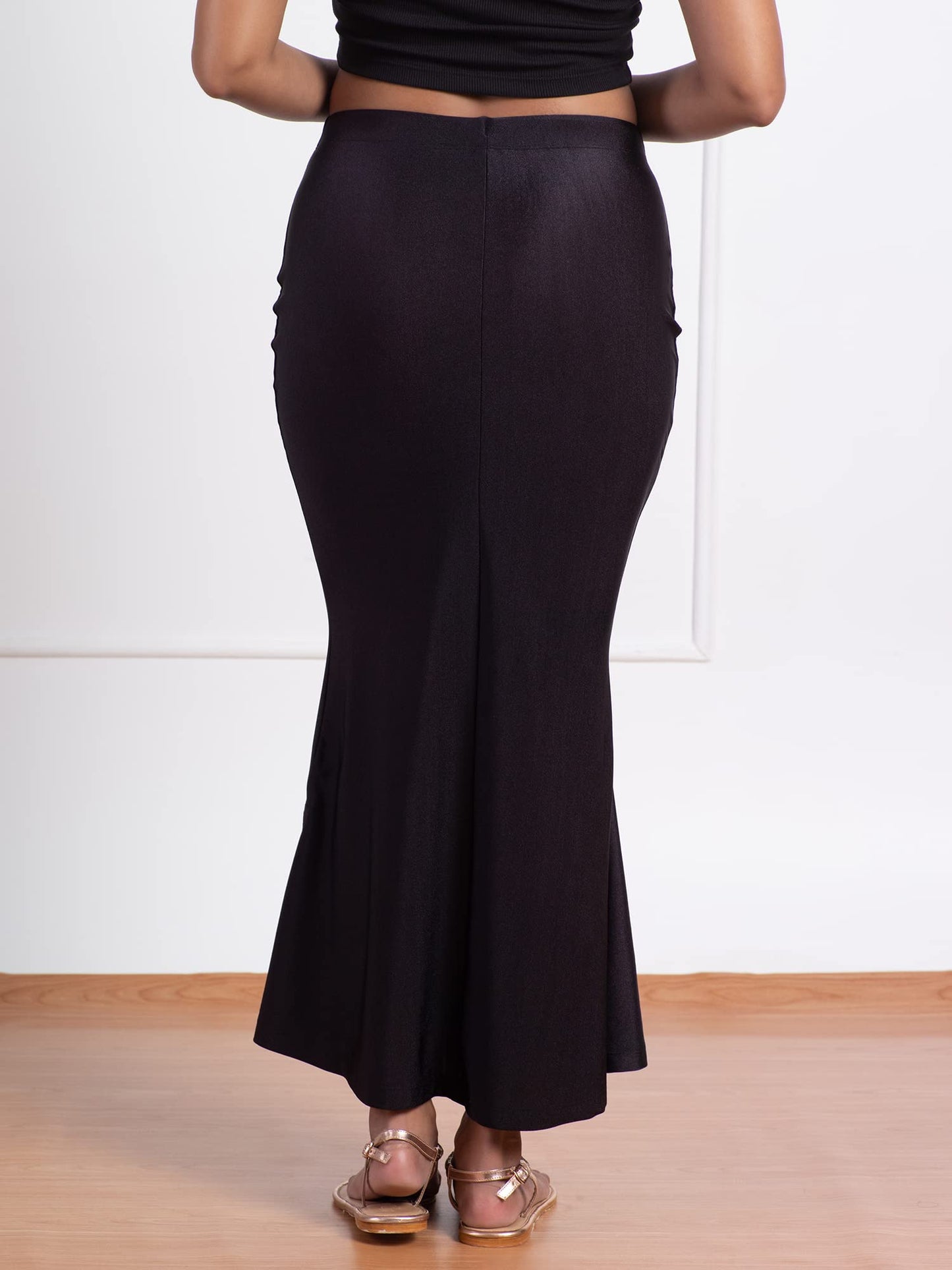 NYKD Everyday Saree Petticoat for Women - Shapewear with Drawstring, Side Slit, Mermaid Cut - Saree Shapewear, NYOE01, Black
