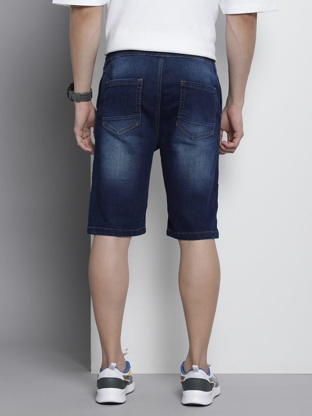 The Indian Garage Co Men Regular Fit Solid Mid-Rise Denim Shorts