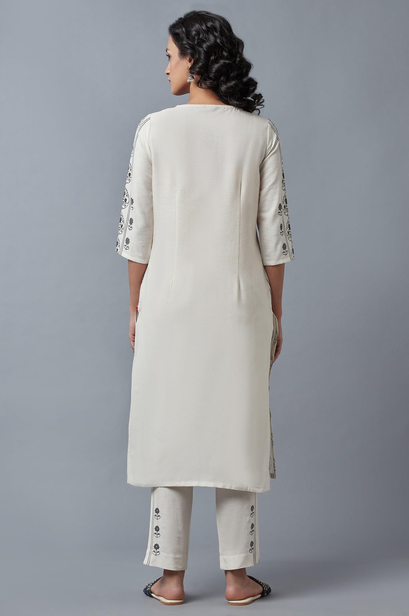 W for Woman Women's Cotton Straight Fit Printed Round Neck Straight Kurta