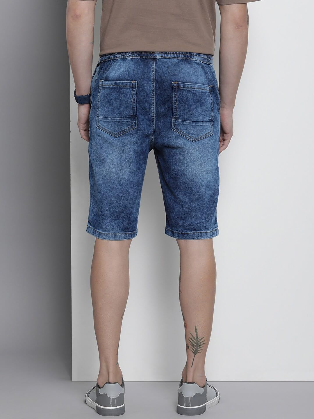 The Indian Garage Co Men Regular Fit Solid Mid-Rise Denim Shorts