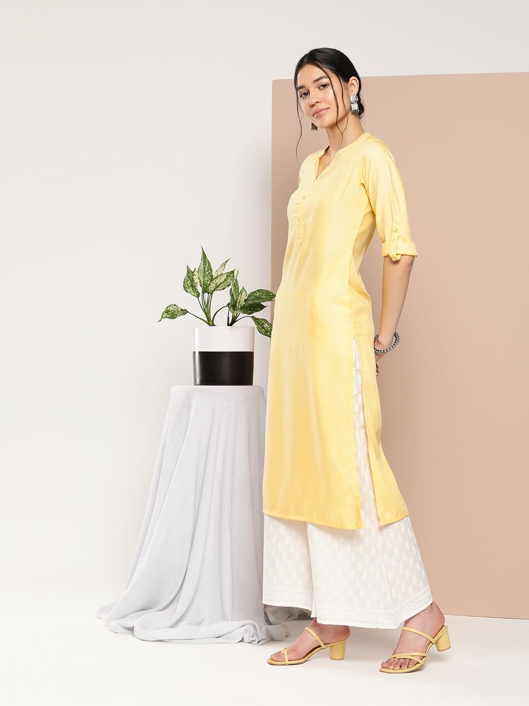 Libas WomenS Cotton Solid Straight Kurta (26312_Yellow
