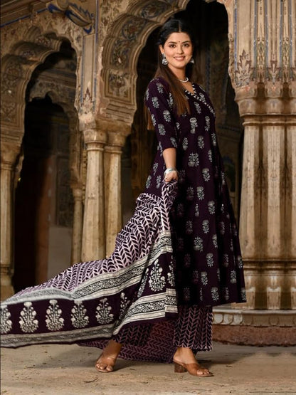 Pinkmint WomenS Cotton Blend Indigo Printed Printed Kurta With Pant & Dupatta