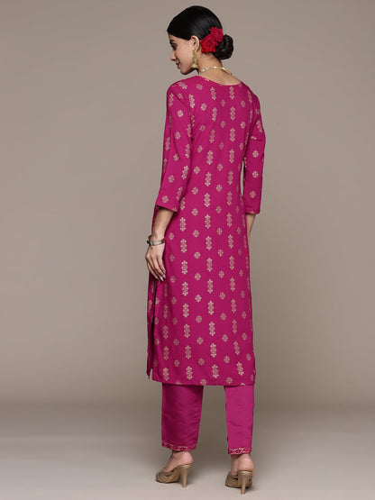 ishin Women's Viscose Rayon Printed Magenta Straight Kurta Suit Set with Pants