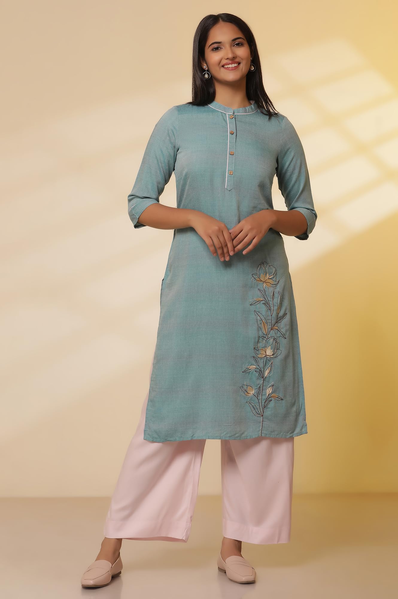 Aurelia WomenS Embroidered Straight Kurta Set With Palazzo