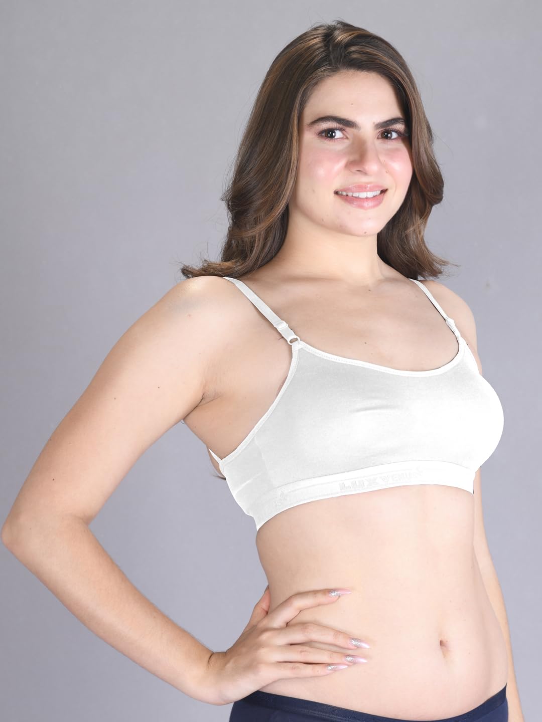 Venus Wire Free Slip On Moulded Sports Bra With Adjustable Strap White