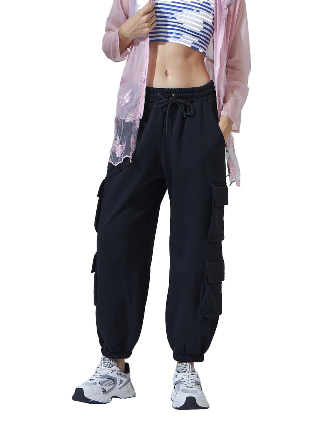 Bewakoof Women Mid Rise Air 1.0 Solid Super Loose Fit Polycotton Cargo Joggers_624640_Black_M