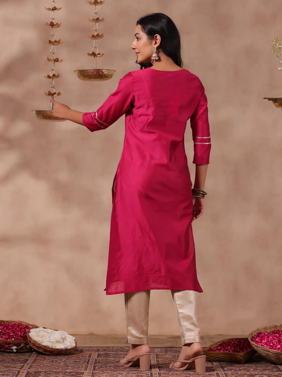anubhutee Women's Fuchsia Yoke Design Zari Work Silk Blend Straight Kurta