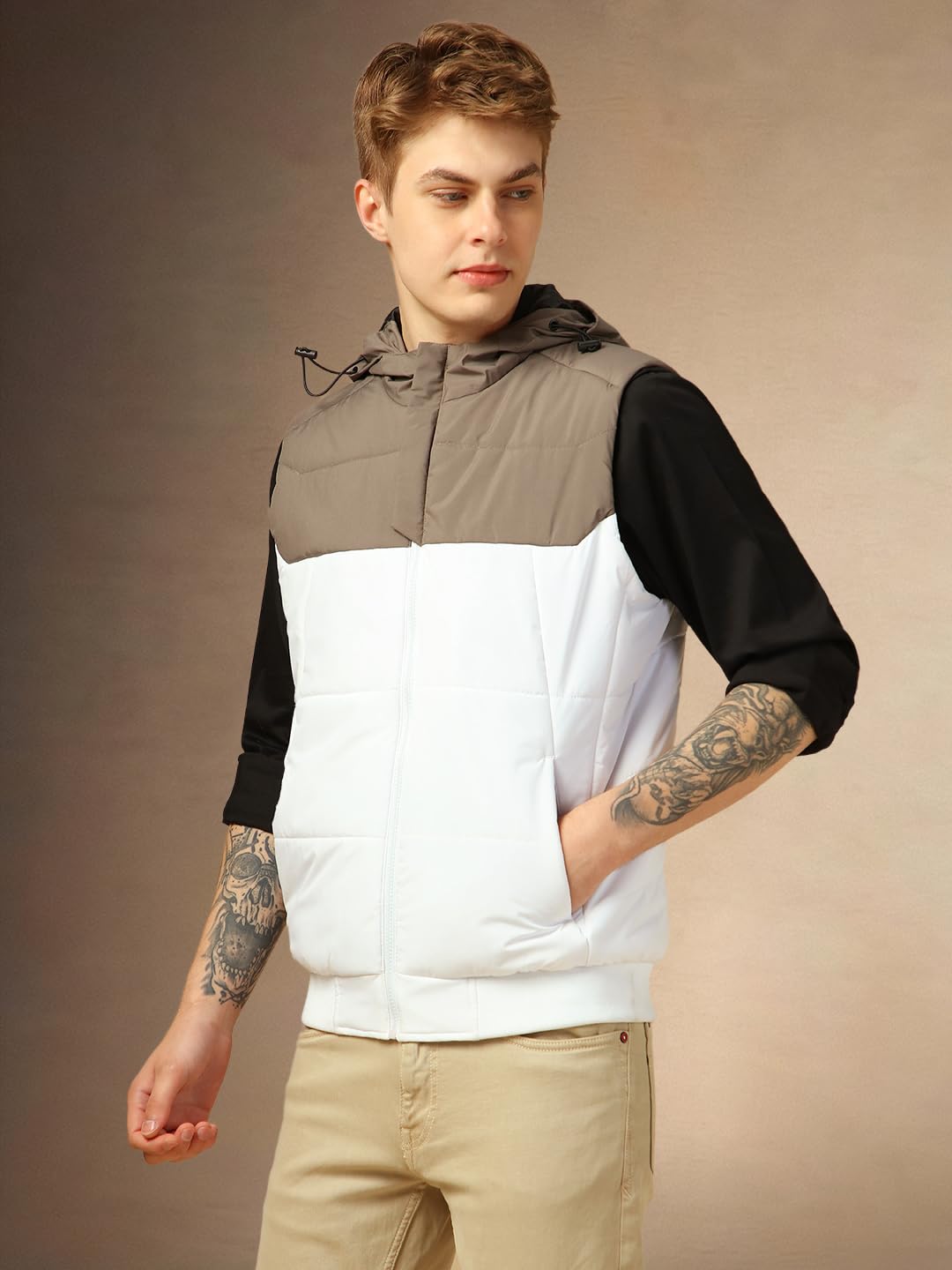 Dennis Lingo Men Regular Fit Polyester Sleeveless Colorblock Jackets