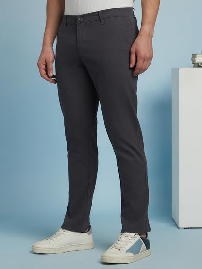 Dennis Lingo Men Solid Cotton Lycra Mid Rise Slim Fit Chinos Steel Grey