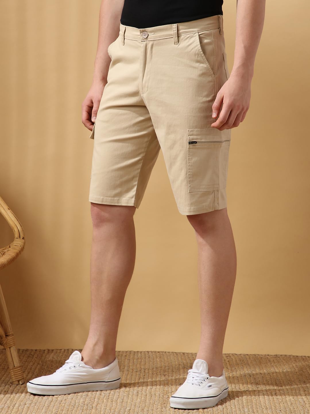 Dennis Lingo Men Beige Solid Regular fit Cargo Shorts