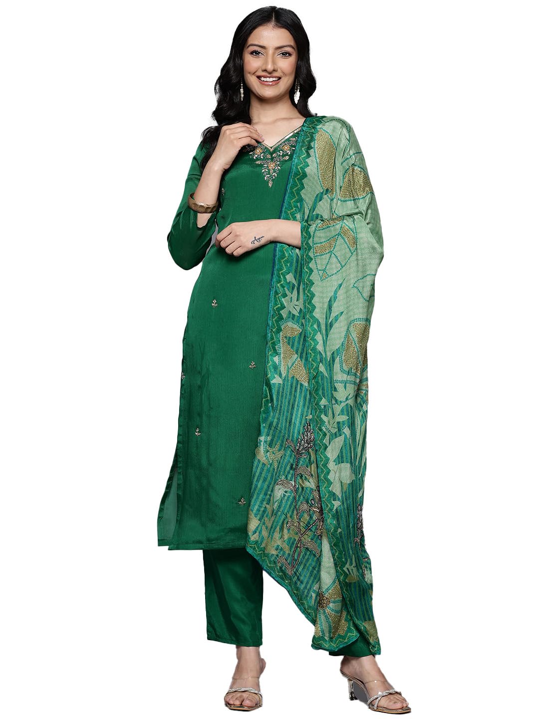Varanga Women Green V-Neck Dabka and Cutdana Work Straight Kurta Paired with Bottom and Embroidered Dupatta