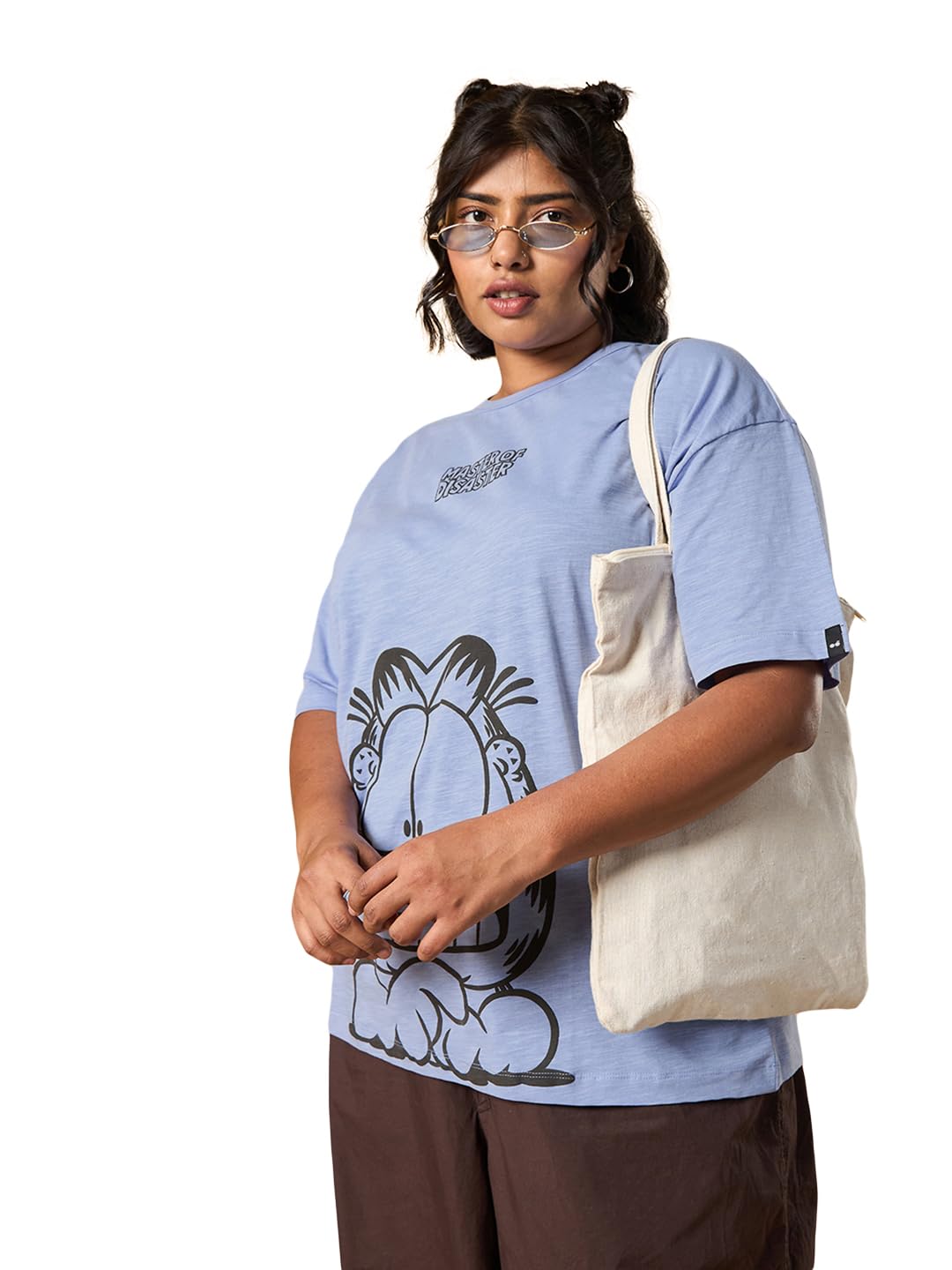 Bewakoof Air 1.0 Official Garfield Merchandise Womens Graphic Printed Oversized Fit Half Sleeve Round Neck Cotton Plus Size Tsh