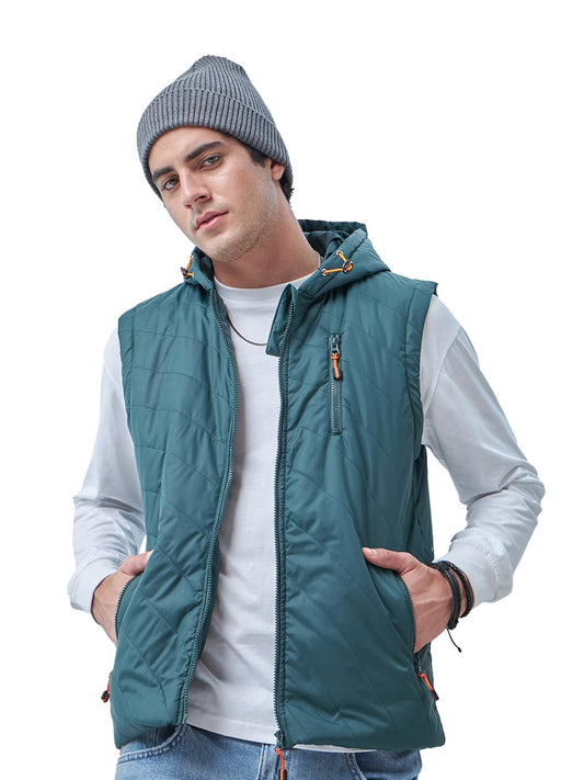 Bewakoof MenS Solid Regular Fit Sleeveless Hooded Nylon Jacket_596361_Green_L