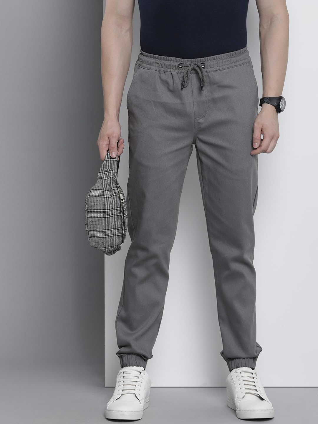 The Indian Garage Co Men Slim Fit Solid Mid-Rise Stretchable Chino Joggers