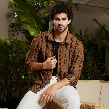 Campus Sutra Mens Chocolate Brown & Onyx Black XOXO-Tactile Shirt for Casual Wear | Spread Collar | Long Cuffed Sleeves | Butto