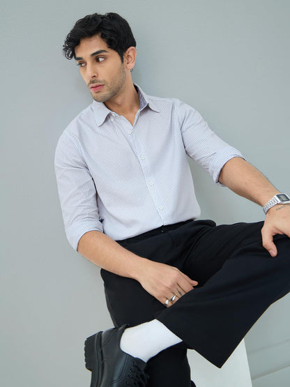 The Souled Store Slim-Fit Shirt: Ice Blue Stripes Lilac Stripes Men and Boys Long Sleeves Collared Neck Buttonfront Striped Regu