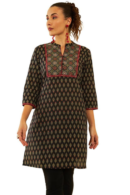 Soch Womens Black Cotton Floral Printed Short Kurta With Sequins