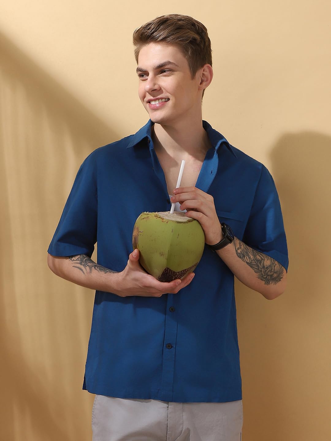 Dennis Lingo Men Relaxed Fit Teal Blue Half Sleeves Cotton Casual Shirt