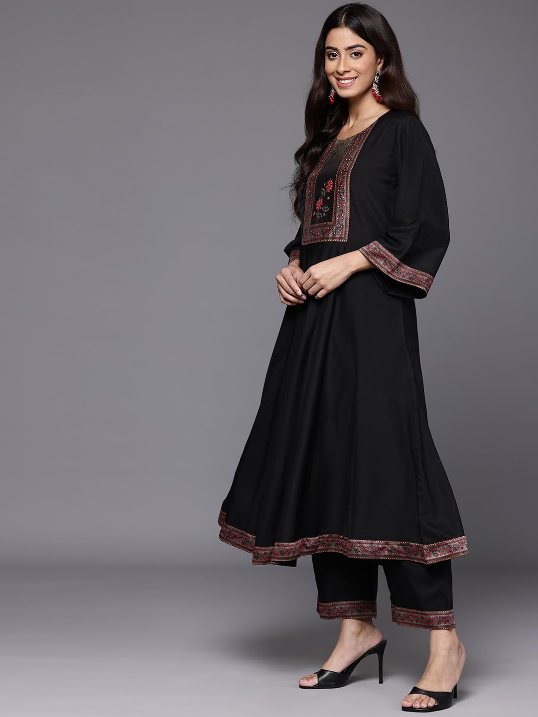 Varanga Women Black Floral Printed Embellished Anarkali Kurta Paired With Bottom And Printed Dupatta