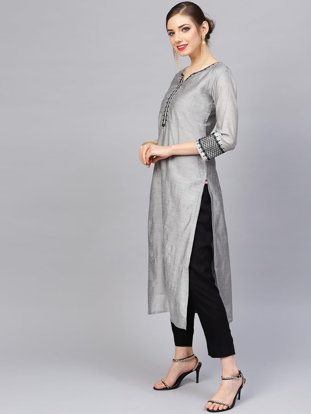 Varanga Women Grey & Black Solid Chanderi Kurta with Trousers & Banarasi Dupatta
