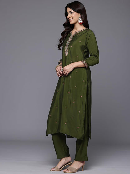 Varanga WomenS Silk Blend Kurta Set (Vskd32685_Olive