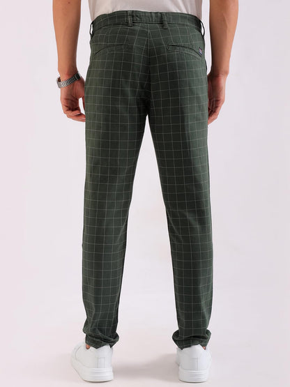 The Indian Garage Co Men Slim Fit Checked Mid-Rise Stretchable Chinos Jungle Green