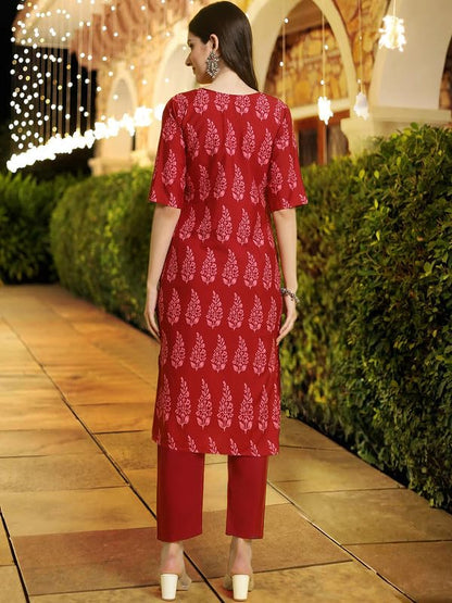 Pinkmint WomenS Printed Crepe Straight Kurta And Pant Set Round Neck Kurta And Pant Set For Women