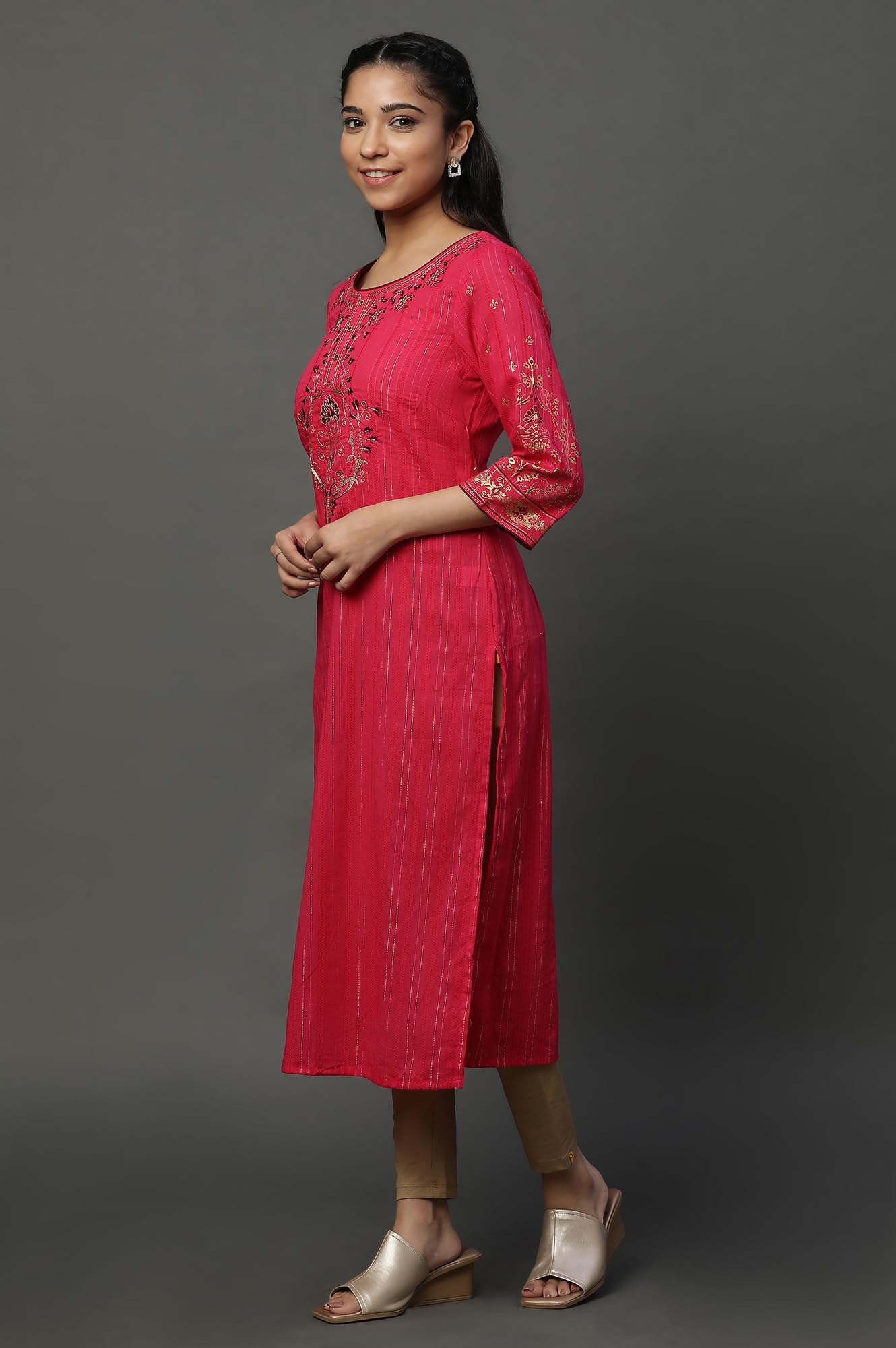 Aurelia WomenS Viscose Regular Kurta (24Fea14536-606629_Wine