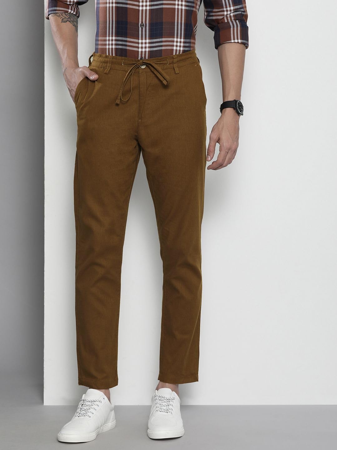 The Indian Garage Co Men Slim Fit Solid Mid-Rise Elasticated Linen Trousers Bronze Brown
