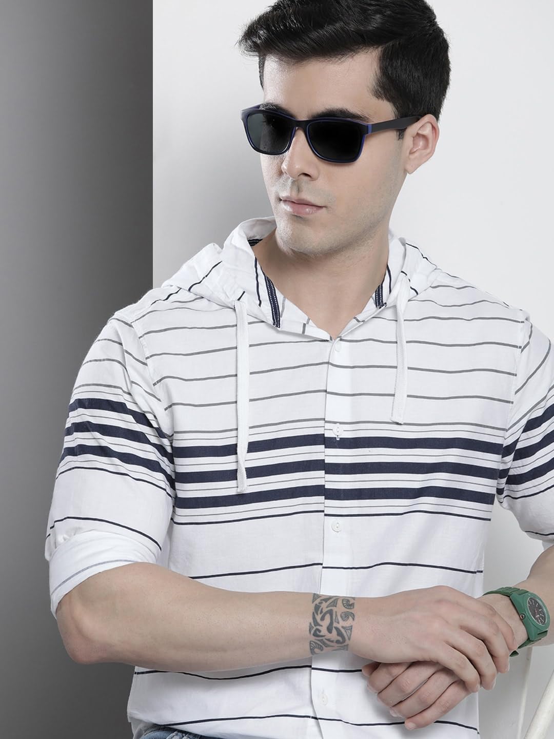 The Indian Garage Co White Regular Fit Spread Collar Striped Short Sleeves Shirt