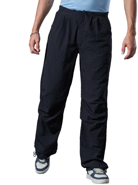 Bewakoof Mens Solid Oversized Fit Nylon Parachute Casual Pants_628724_Black_XL