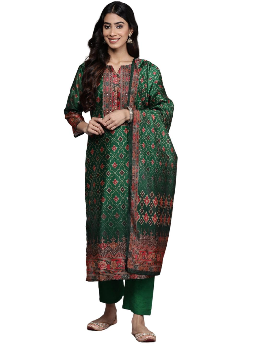 Varanga Women Green Ethnic Motif Printed Straight Kurta Paired With Tonal Bottom And Printed Dupatta.