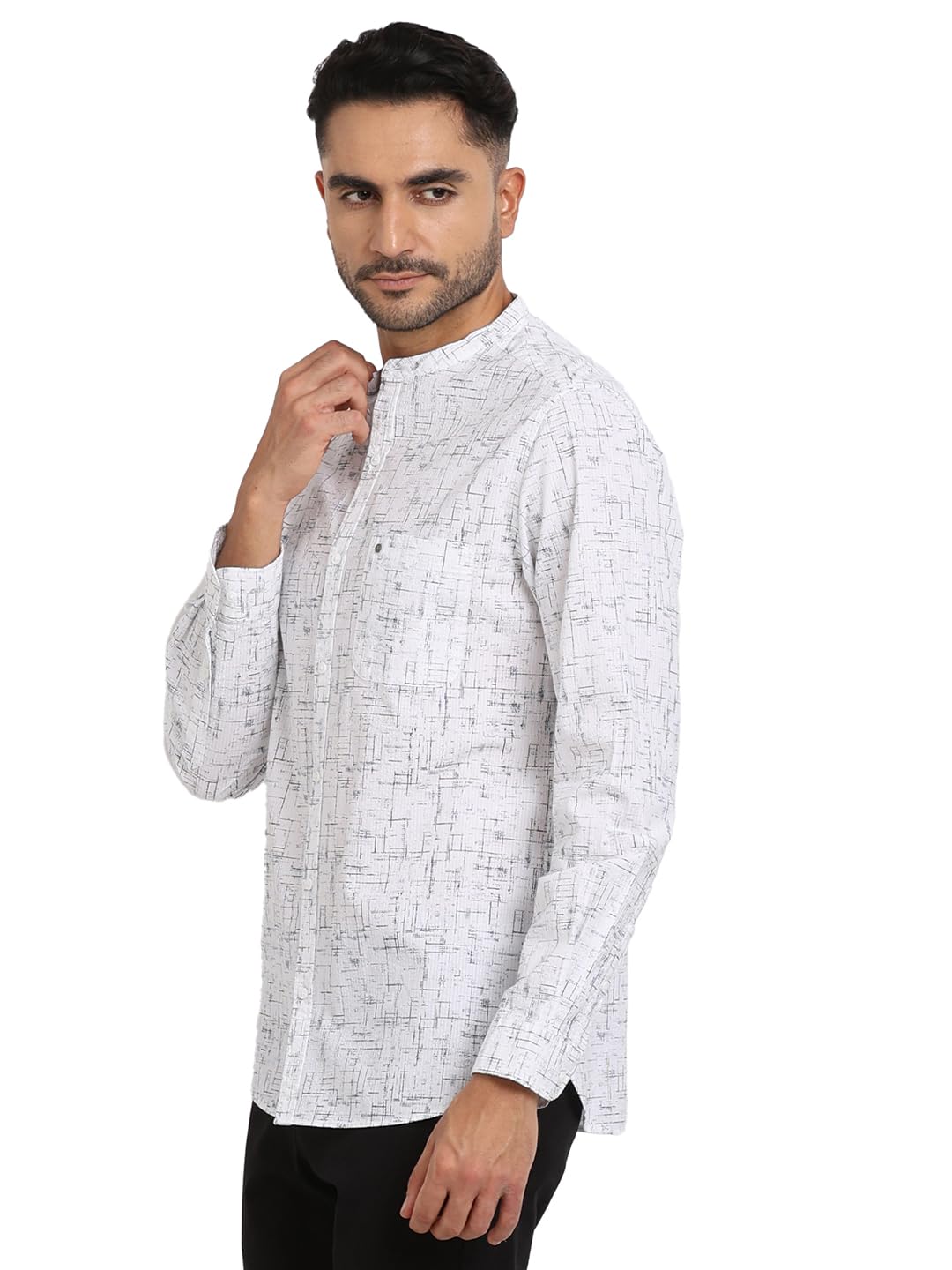 Turtle Men 100% Cotton Off White Printed Slim Fit Casual Shirt