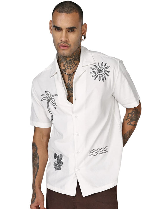 Bewakoof MenS Embroidered Oversized Fit Half Sleeve Resort Collar Cotton Slub Shirt_687609_Off White_L