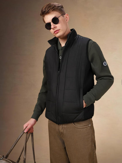 Dennis Lingo Solid Polyester Regular Fit Sleeveless Gilet Jacket For Men