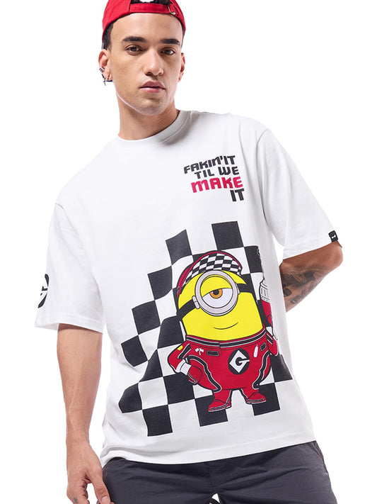 Bewakoof Official Minions Merchandise Mens Graphic Printed Oversized Fit Half Sleeve Round Neck Cotton Jersey T-Shirt_642110_Wh